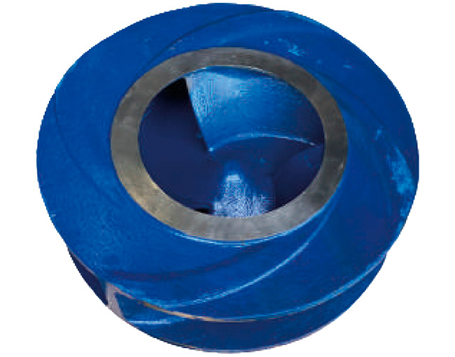 Rodete de bomba o impulsor industrial de gran tamaño pintado de azul.