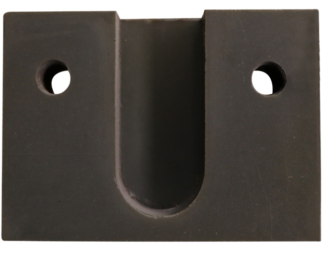 Placa industrial de polímero de color negro con una ranura interior en forma de U y dos orificios de montaje.